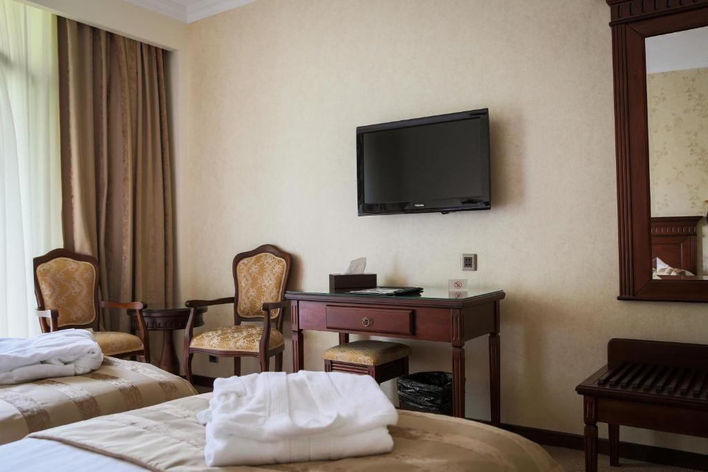 Hotel Foisorul Cu Flori Sinaia Quarto foto